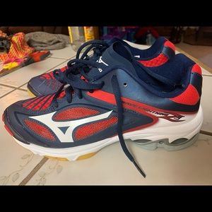 Mizuno women’s wave lightening z3 volleyball shoes
